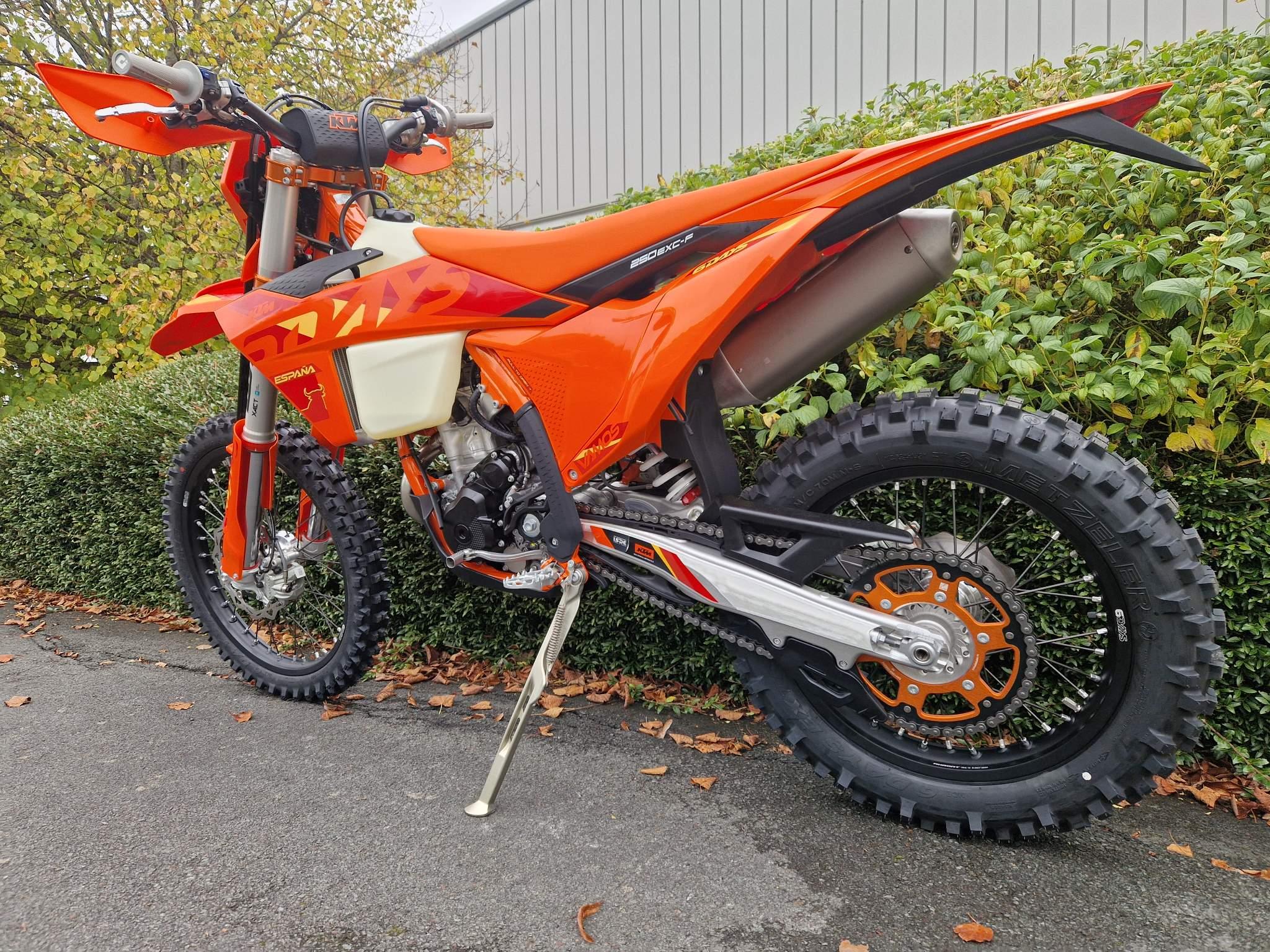 2025 KTM 250 SIX DAYS X-Ring